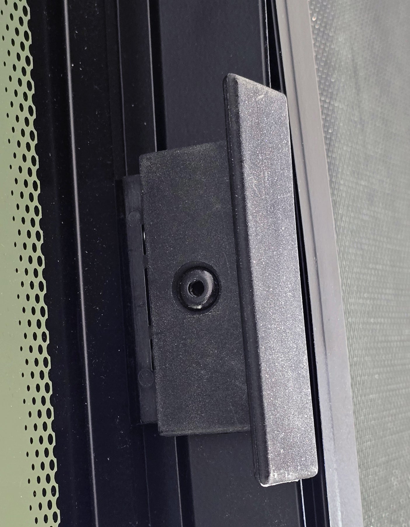 VWD SL101-SE — Driver Side Forward Slider Window for Mercedes Sprinter (2007-Present) With Integrated Fly Screen